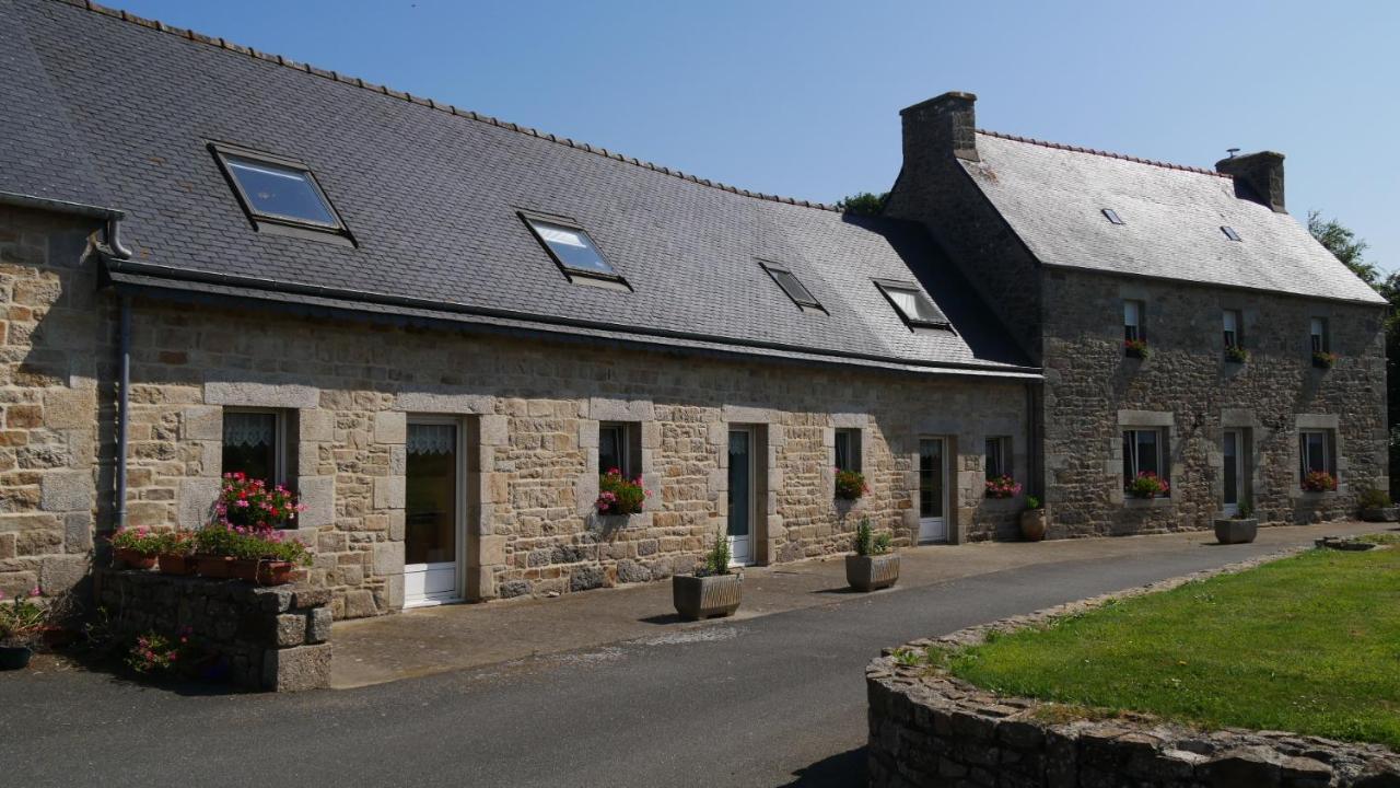 La Ferme Guibel Bed & Breakfast Plouzélambre Eksteriør bilde